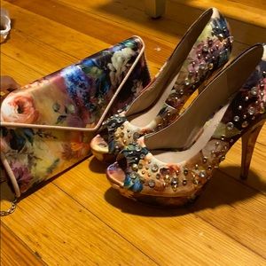Size 8 ALDO floral heels + matching Clutch